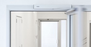 Sistem usa automata batanta Geze Slimdrive EMD Servo